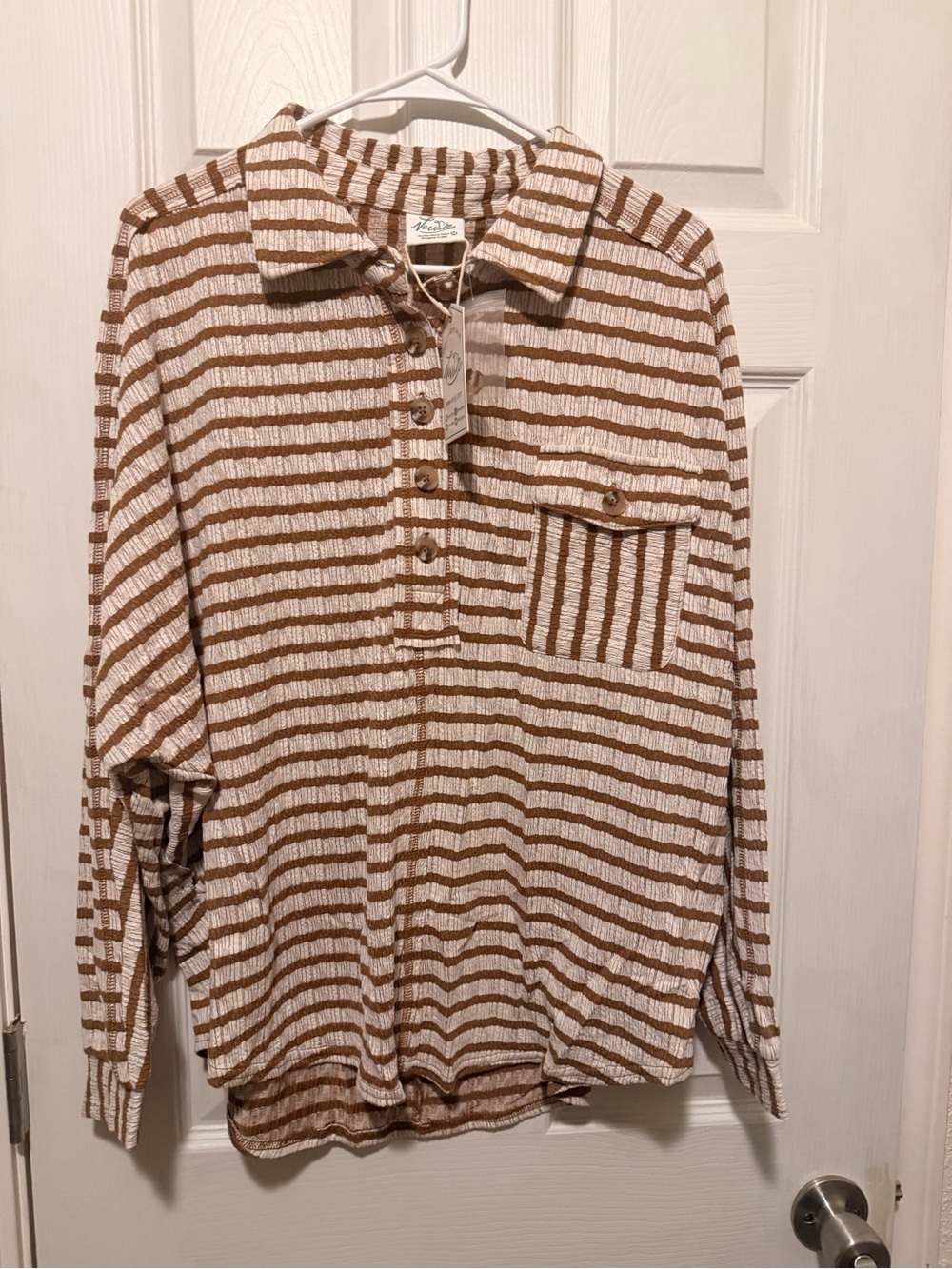 Women’s Striped Long-Sleeve Shirt - Brown & White